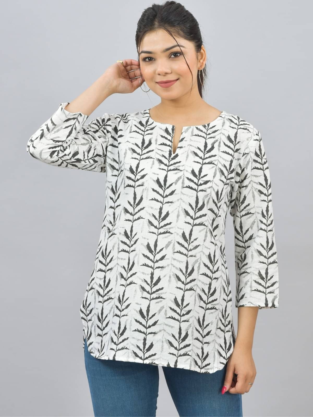 QuaClo Women's Cotton Regular Top ( Black ) QuaClo Women's Cotton Regular Top ( Black )