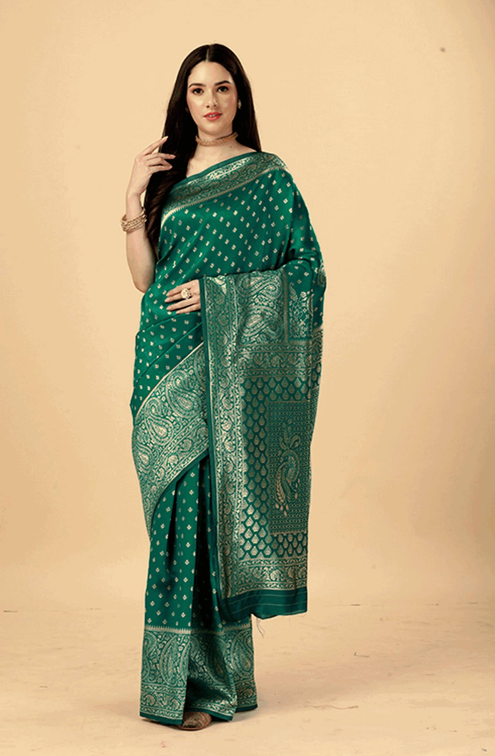     			Rekha Maniyar Art Silk Embellished Saree With Unstitched Blouse Piece ( Green )