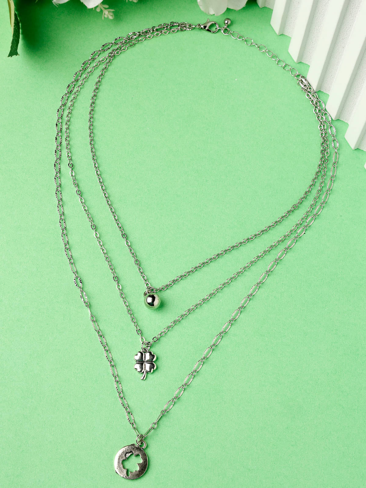     			Scintillare by Sukkhi Silver Alloy Necklace ( Pack of 1 )