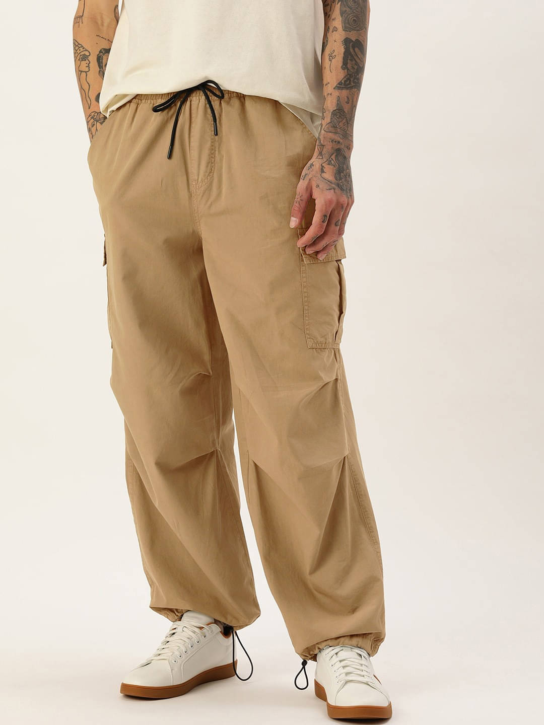     			Bene Kleed Unisex Beige Parachute Fit Cotton Cargos Trousers