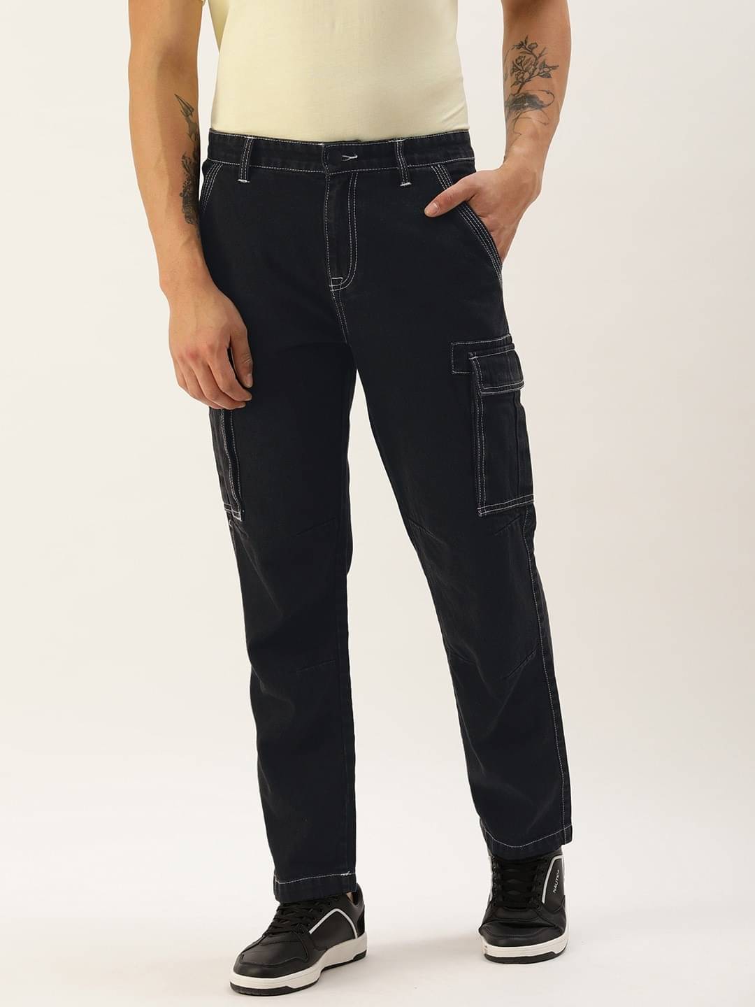 Bene Kleed Men Mid-Rise Relaxed Fit Cargo Jeans with Contrast Stitch Bene Kleed Men Mid-Rise Relaxed Fit Cargo Jeans with Contrast Stitch