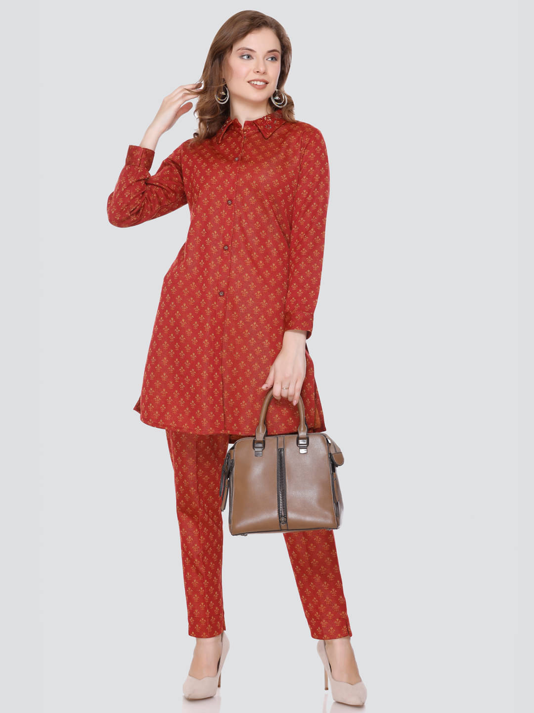     			ELTHIA Women Self Design Kurta With Trousers Co-Ord Set ( Maroon )