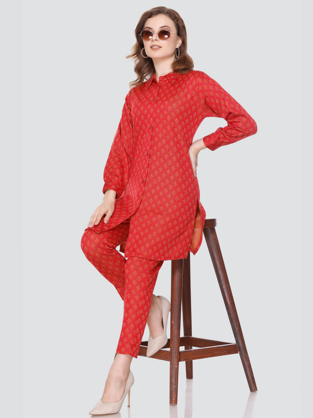     			ELTHIA Women Self Design Front Slit Kurti With Pants ( Red )