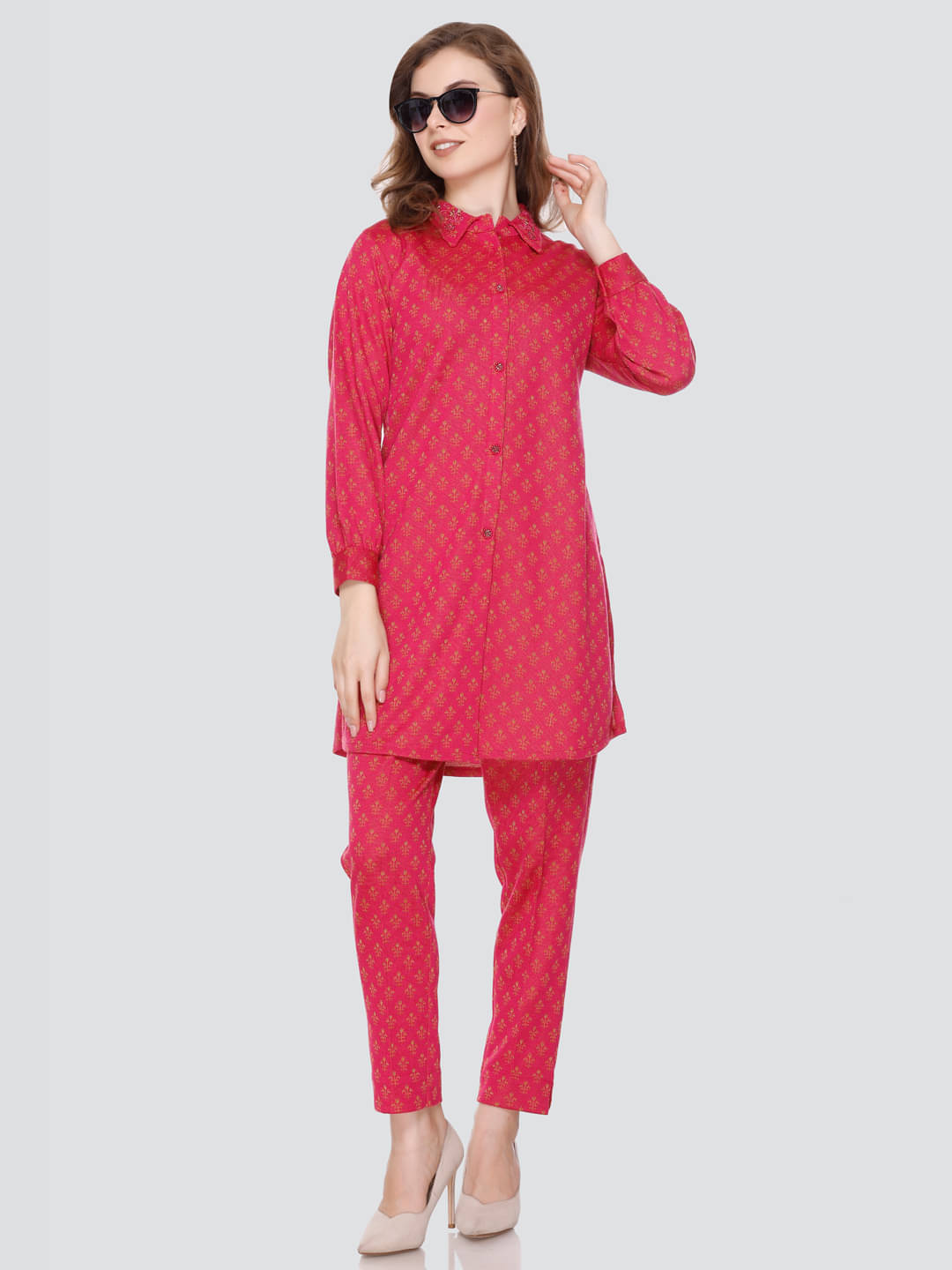 ELTHIA Women Self Design Front Slit Kurti With Pants ( Pink )     			ELTHIA Women Self Design Front Slit Kurti With Pants ( Pink )