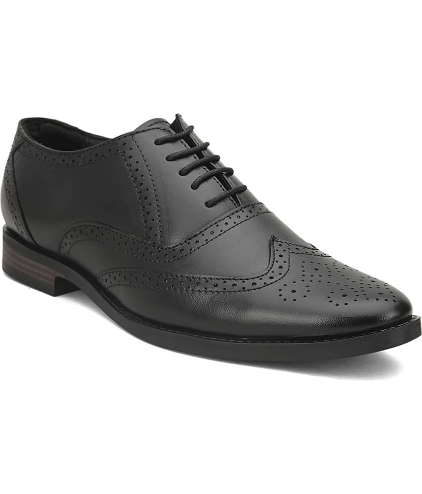 Fashion Victim Black Men's Brogue Formal Shoes - Formal Shoes | Buy online on ZillyBuy