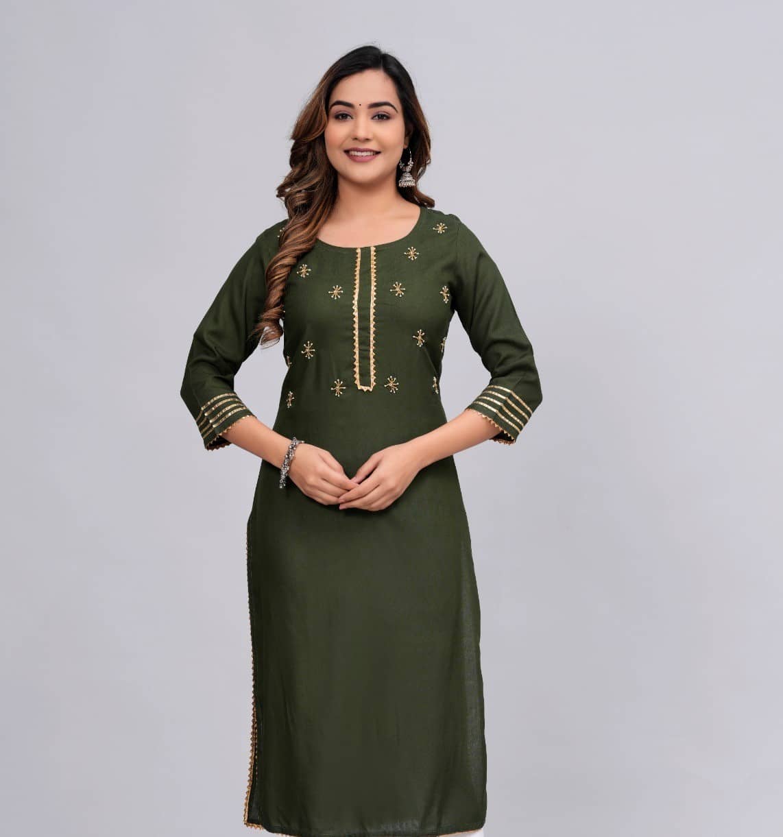 MAUKA Rayon Embroidered Straight Women's Kurti - Green ( Pack of 1 ) - Kurtis, Tunics | Buy online on ZillyBuy