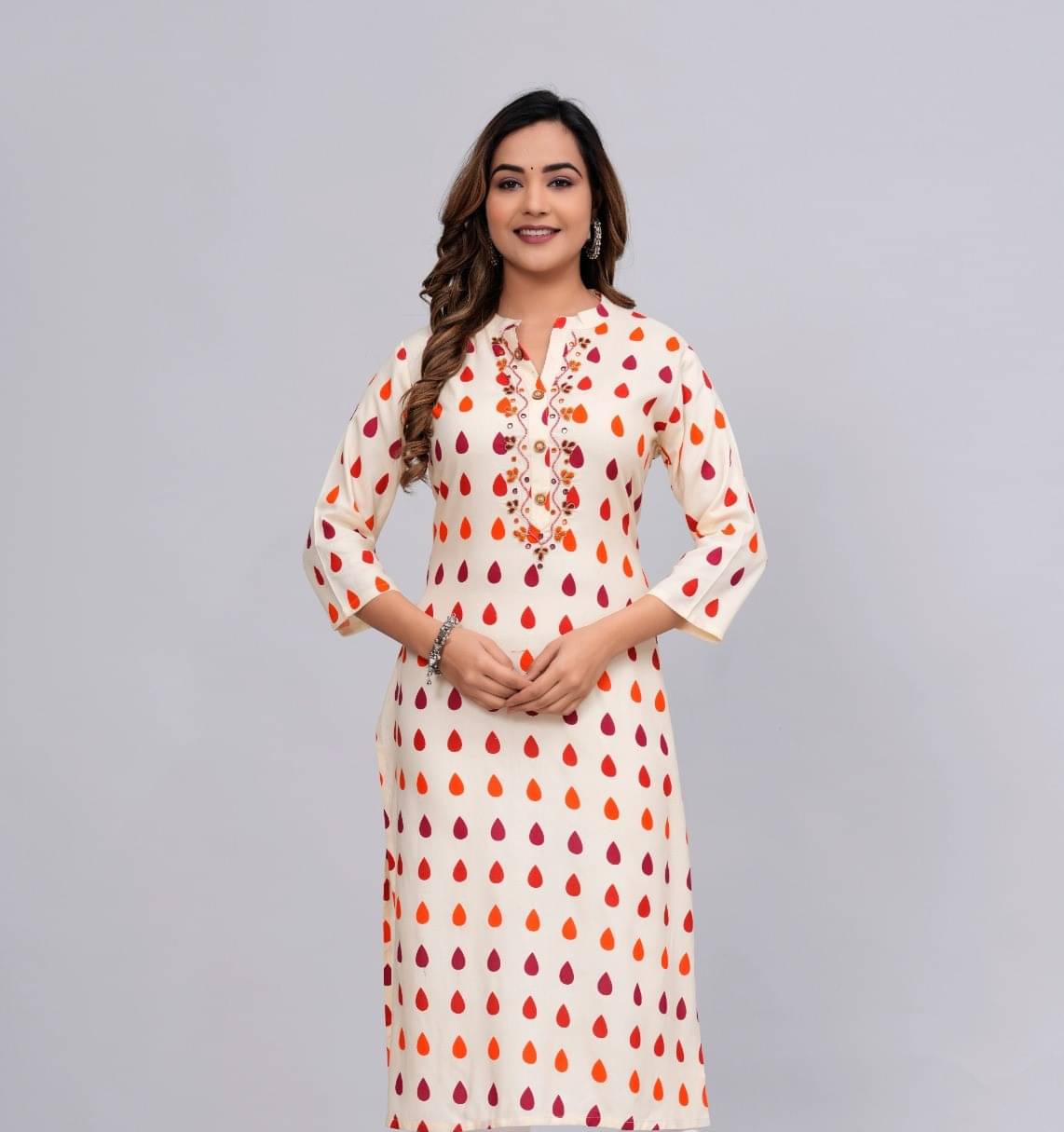     			MAUKA Rayon Printed Straight Women's Kurti - Beige ( Pack of 1 )