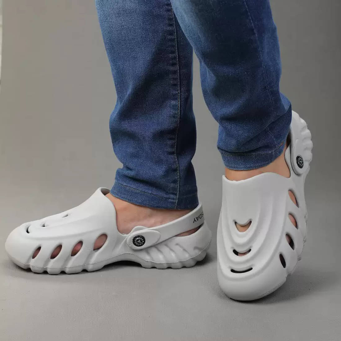     			Secritas - Light Grey Men's Clogs