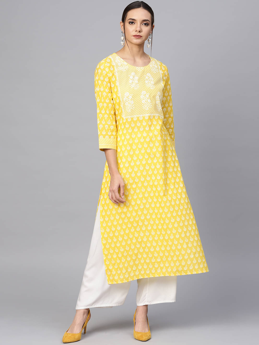     			Varanga Cotton Printed Straight Women's Kurti - Yellow ( Pack of 1 )