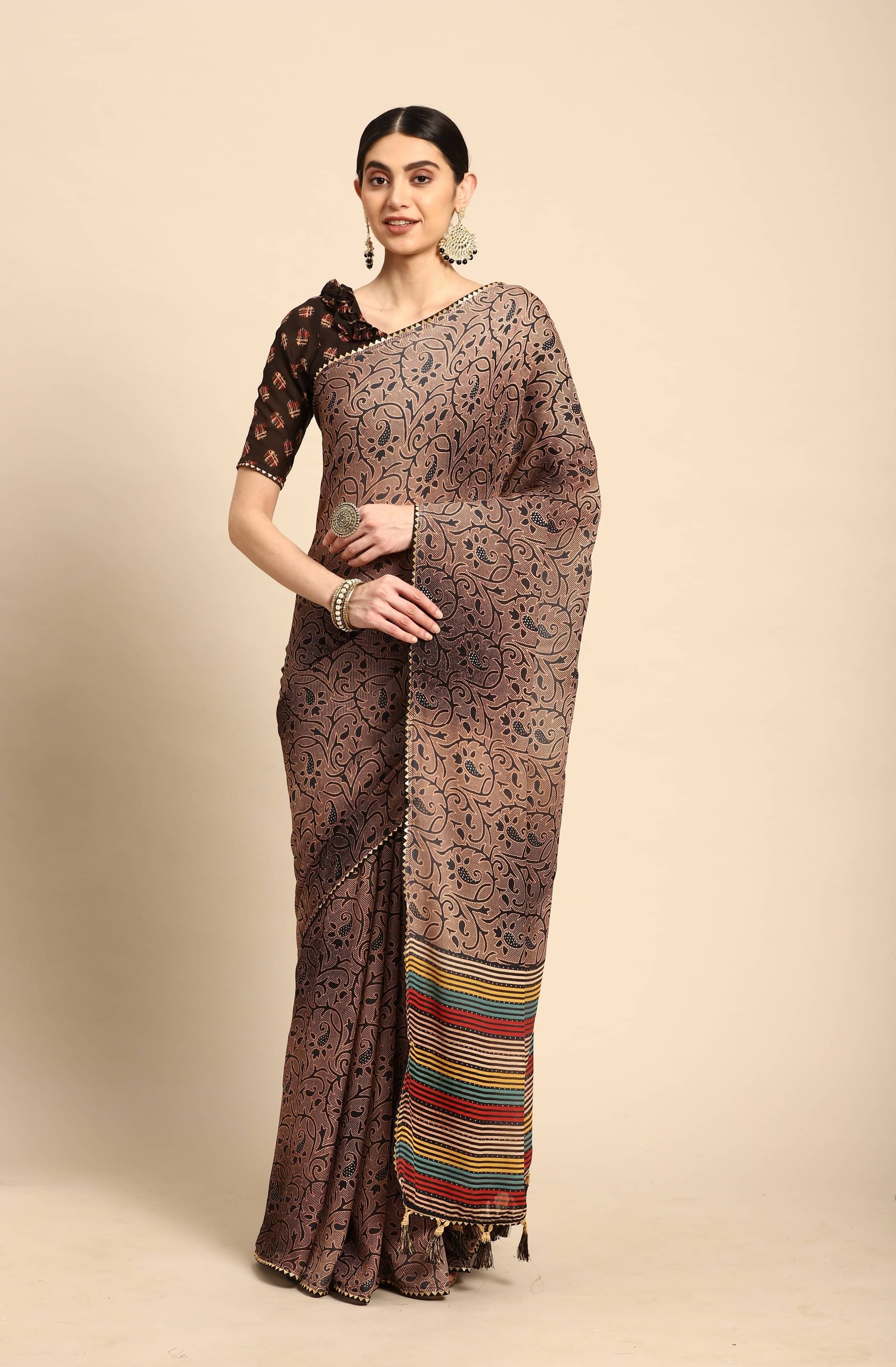 Rekha Maniyar Chiffon Printed Saree With Unstitched Blouse Piece ( Bronze ) Rekha Maniyar Chiffon Printed Saree With Unstitched Blouse Piece ( Bronze )