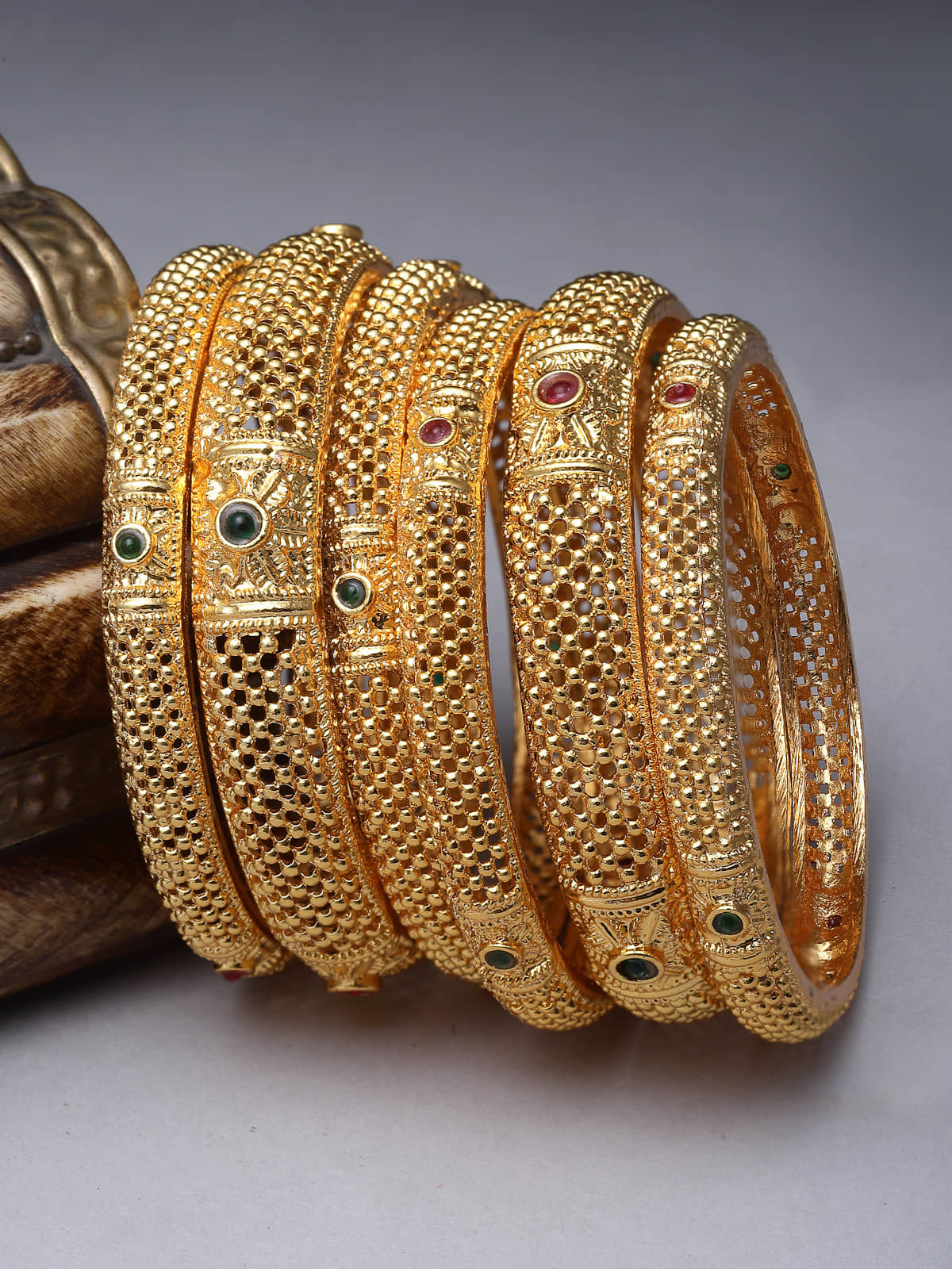 Sukkhi Gold Bangle Set ( Pack of 6 ) - Bangles & Bracelets | Buy online on ZillyBuy