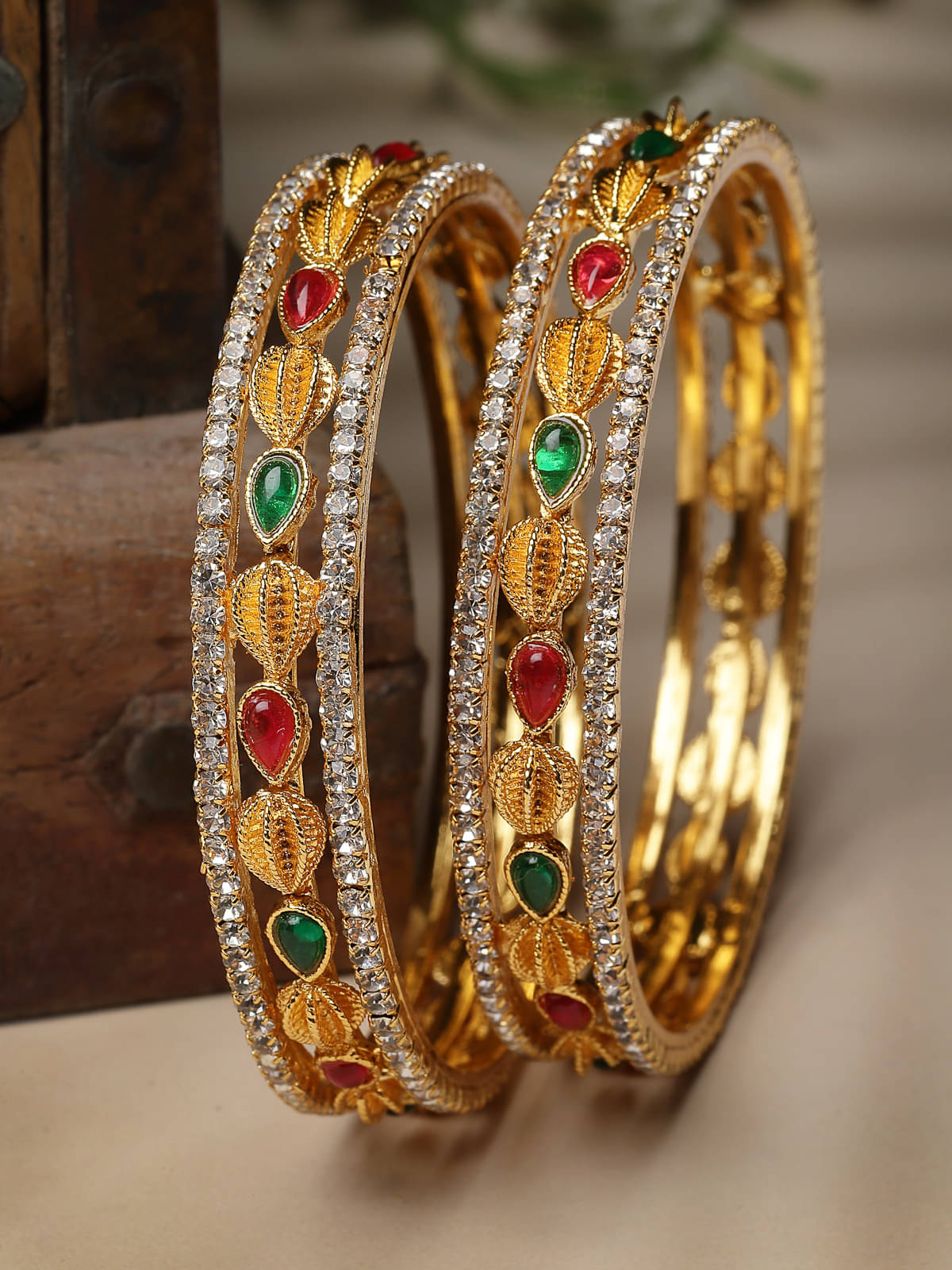     			Sukkhi Multicolor Bangle Set ( Pack of 2 )