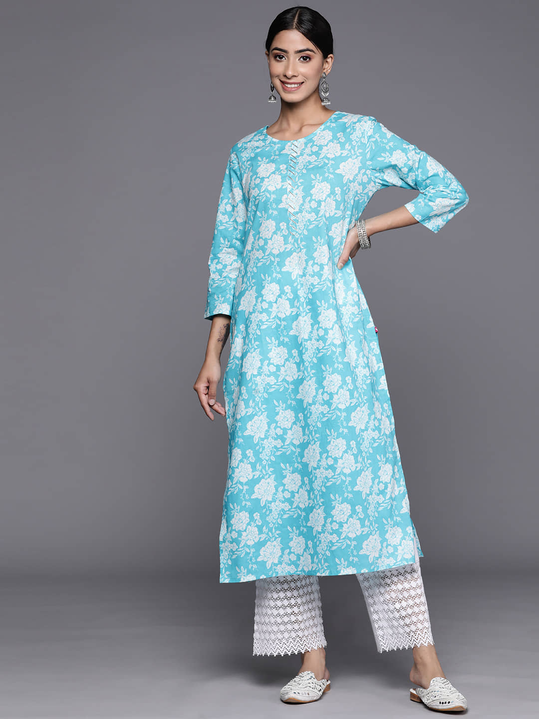 Varanga Cotton Printed Straight Women's Kurti - Blue ( Pack of 1 ) - Kurtis, Tunics | Buy online on ZillyBuy
