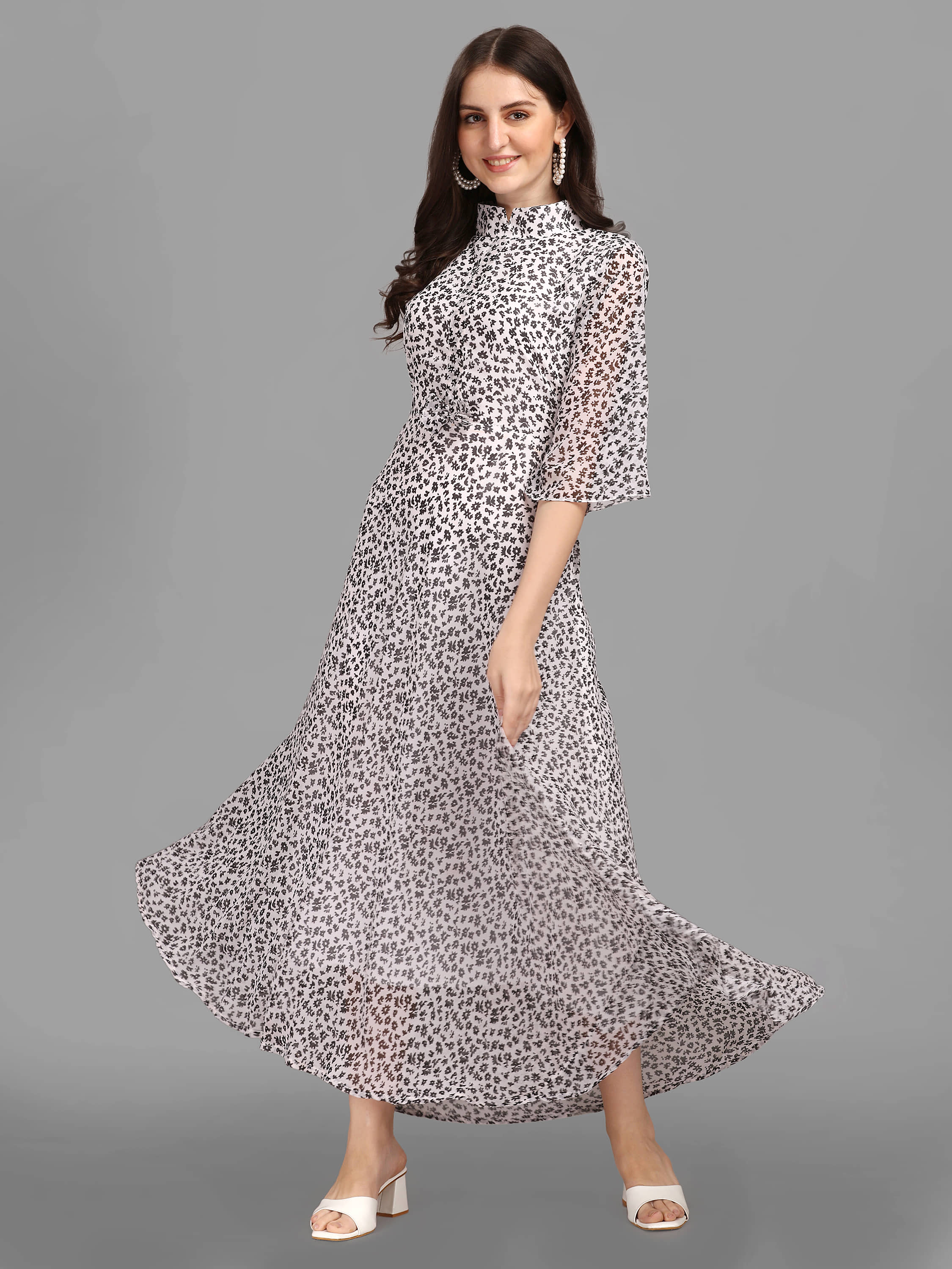 gufrina Women Georgette Printed Gown ( White )