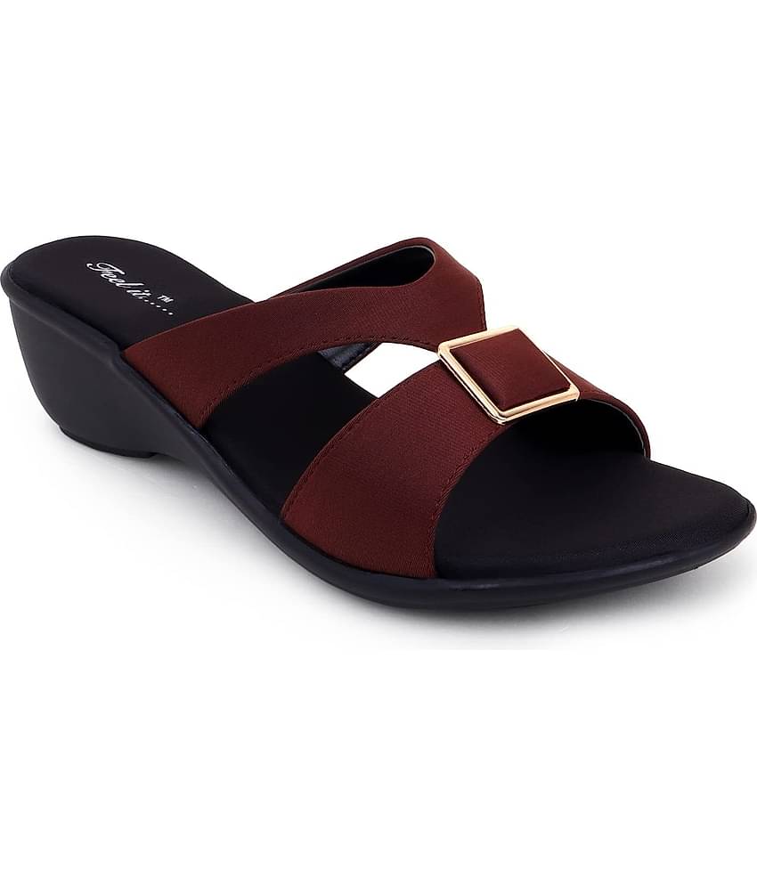 Feel It Brown Women's Slip On Heels