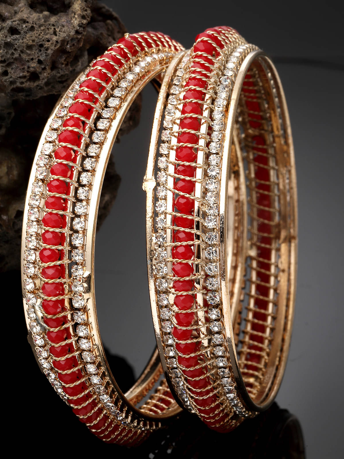     			Sukkhi Red Bangle Set ( Pack of 2 )