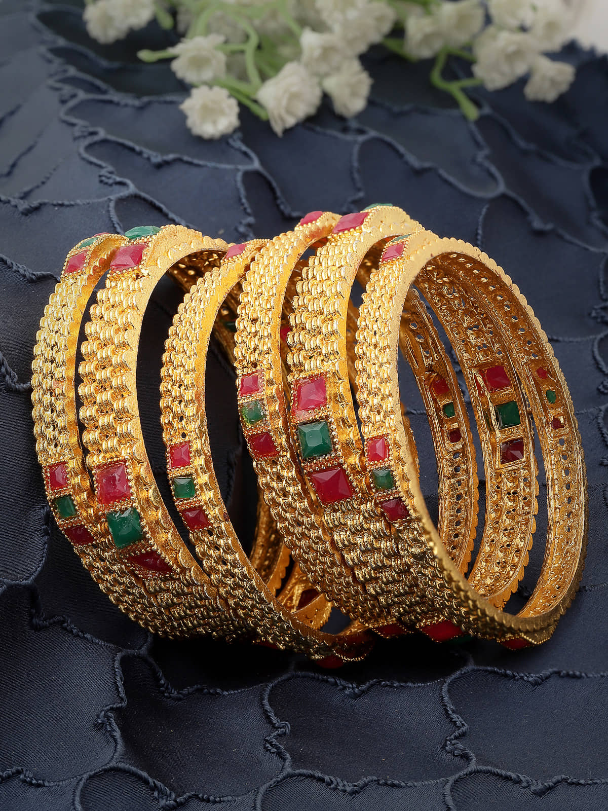 Sukkhi Red Bangle Set ( Pack of 6 ) - Bangles & Bracelets | Buy online on ZillyBuy