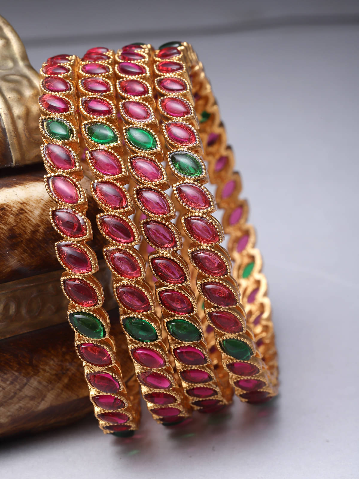 Sukkhi Red Bangle Set ( Pack of 4 ) Sukkhi Red Bangle Set ( Pack of 4 )