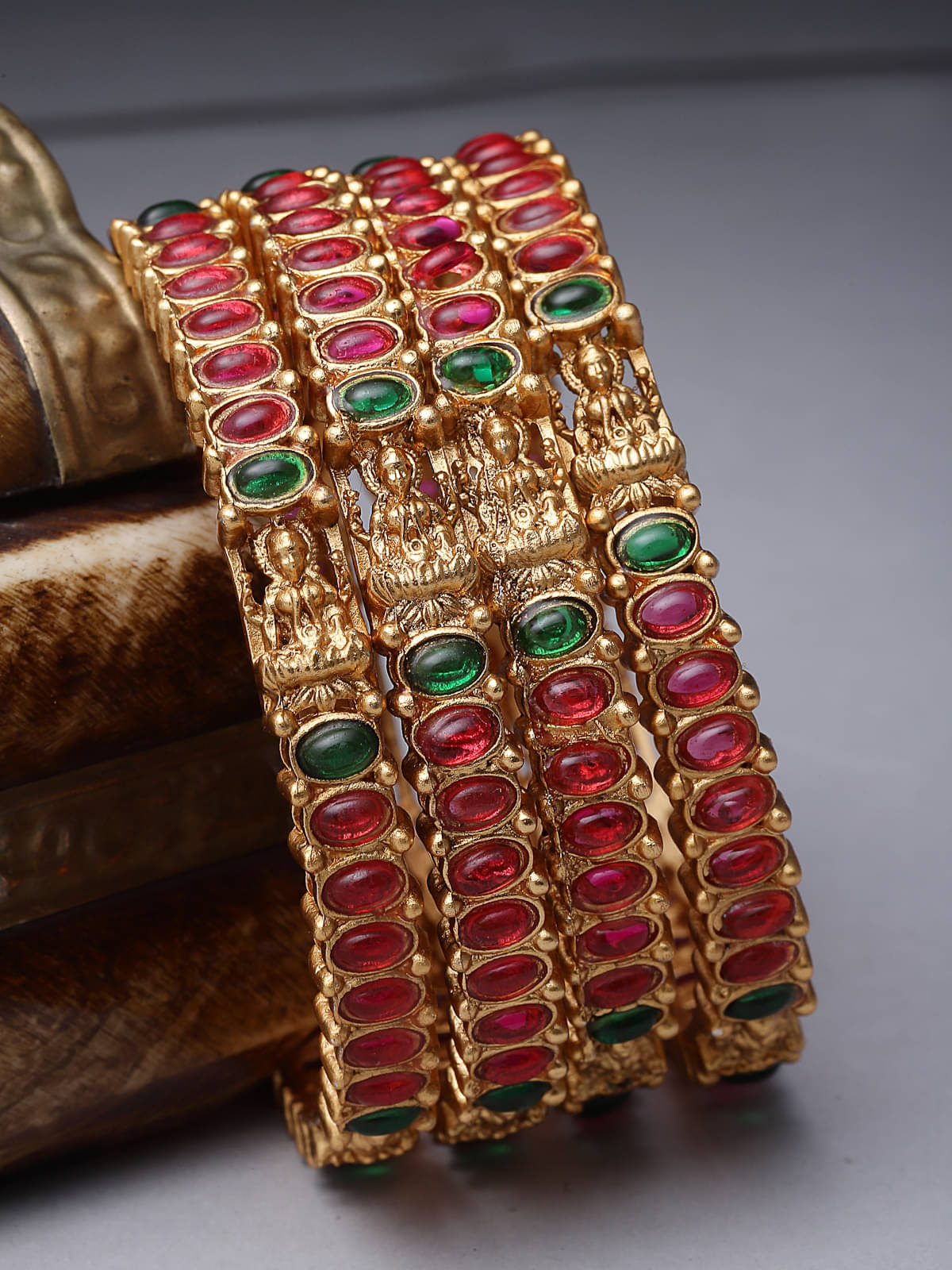Sukkhi Red Bangle Set ( Pack of 4 ) Sukkhi Red Bangle Set ( Pack of 4 )