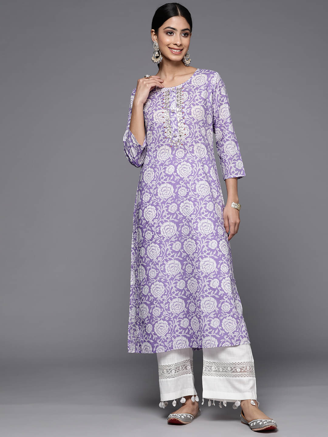 Varanga Cotton Printed Straight Women's Kurti - Lavender ( Pack of 1 ) Varanga Cotton Printed Straight Women's Kurti - Lavender ( Pack of 1 )