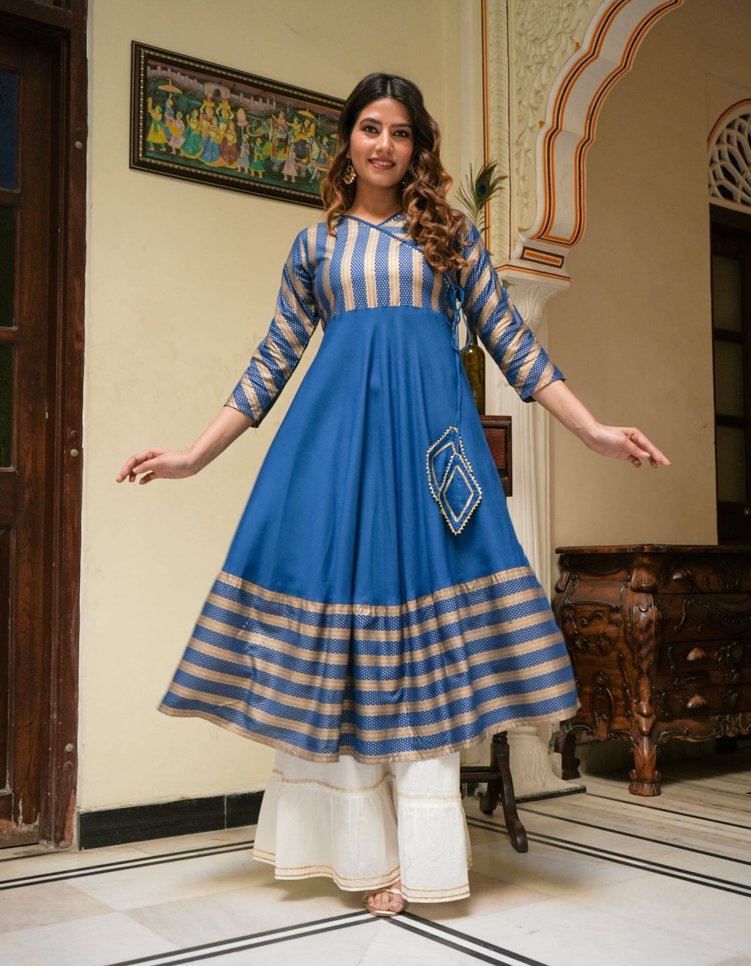 Yash Gallery Rayon Striped Anarkali Women's Kurti - Blue ( Pack of 1 ) Yash Gallery Rayon Striped Anarkali Women's Kurti - Blue ( Pack of 1 )