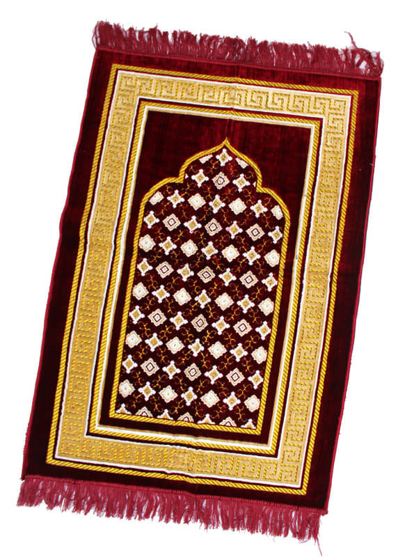     			ADIRNY Maroon Single Regular Velvet Prayer Mat ( 110 X 70 cm )