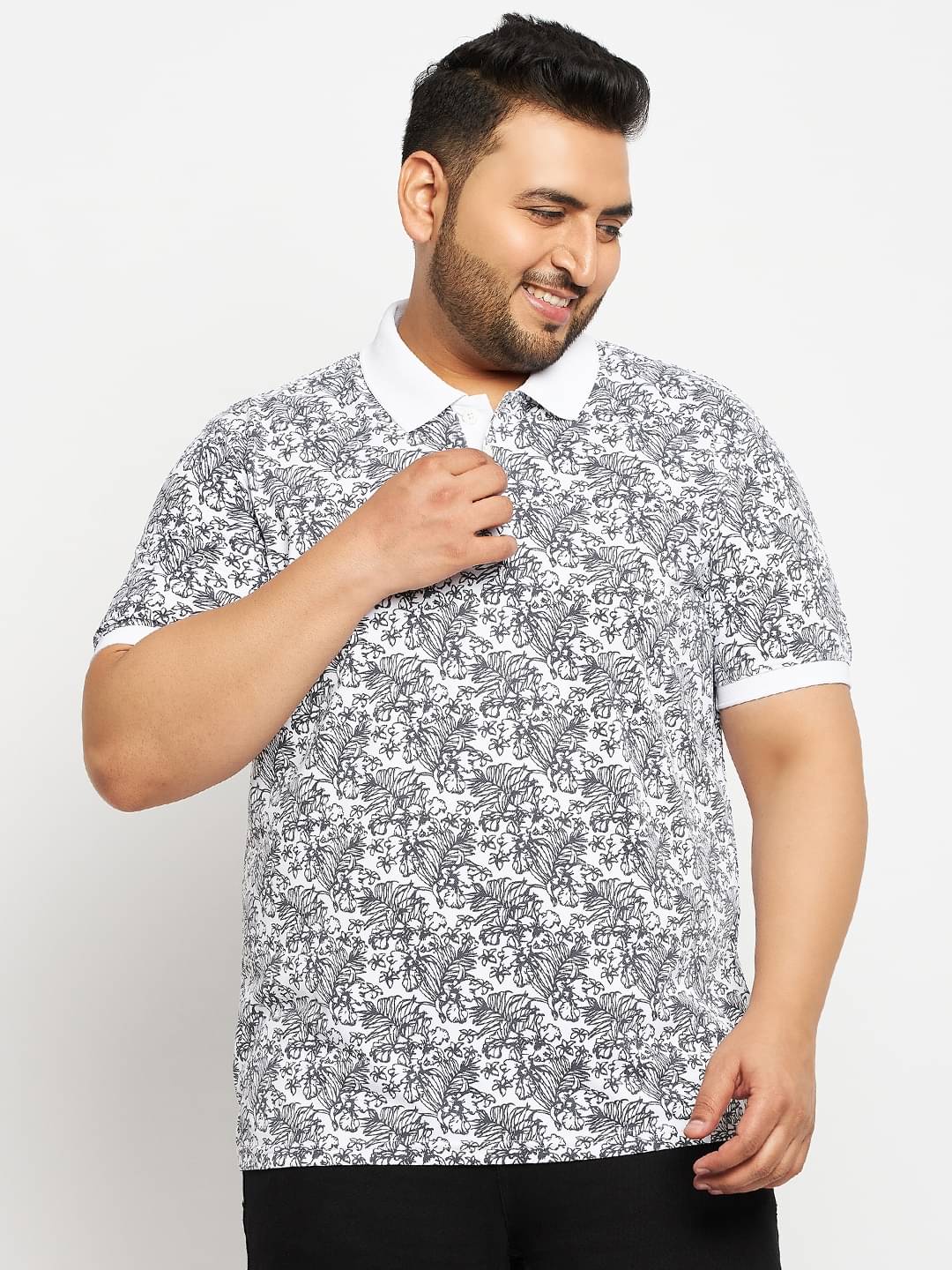 Auxamis Cotton Blend Regular Fit Printed Half Sleeves Men's Polo T Shirt - White ( Pack of 1 ) Auxamis Cotton Blend Regular Fit Printed Half Sleeves Men's Polo T Shirt - White ( Pack of 1 )
