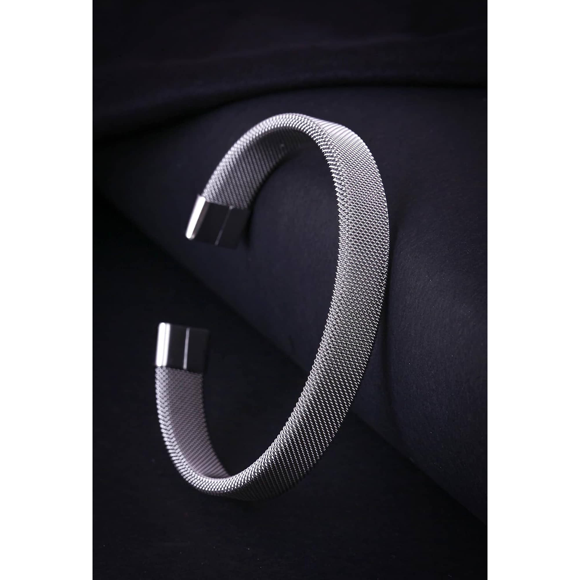 FASHION FRILL Silver Bracelet ( Pack of 1 ) - Bangles & Bracelets | Buy online on ZillyBuy
