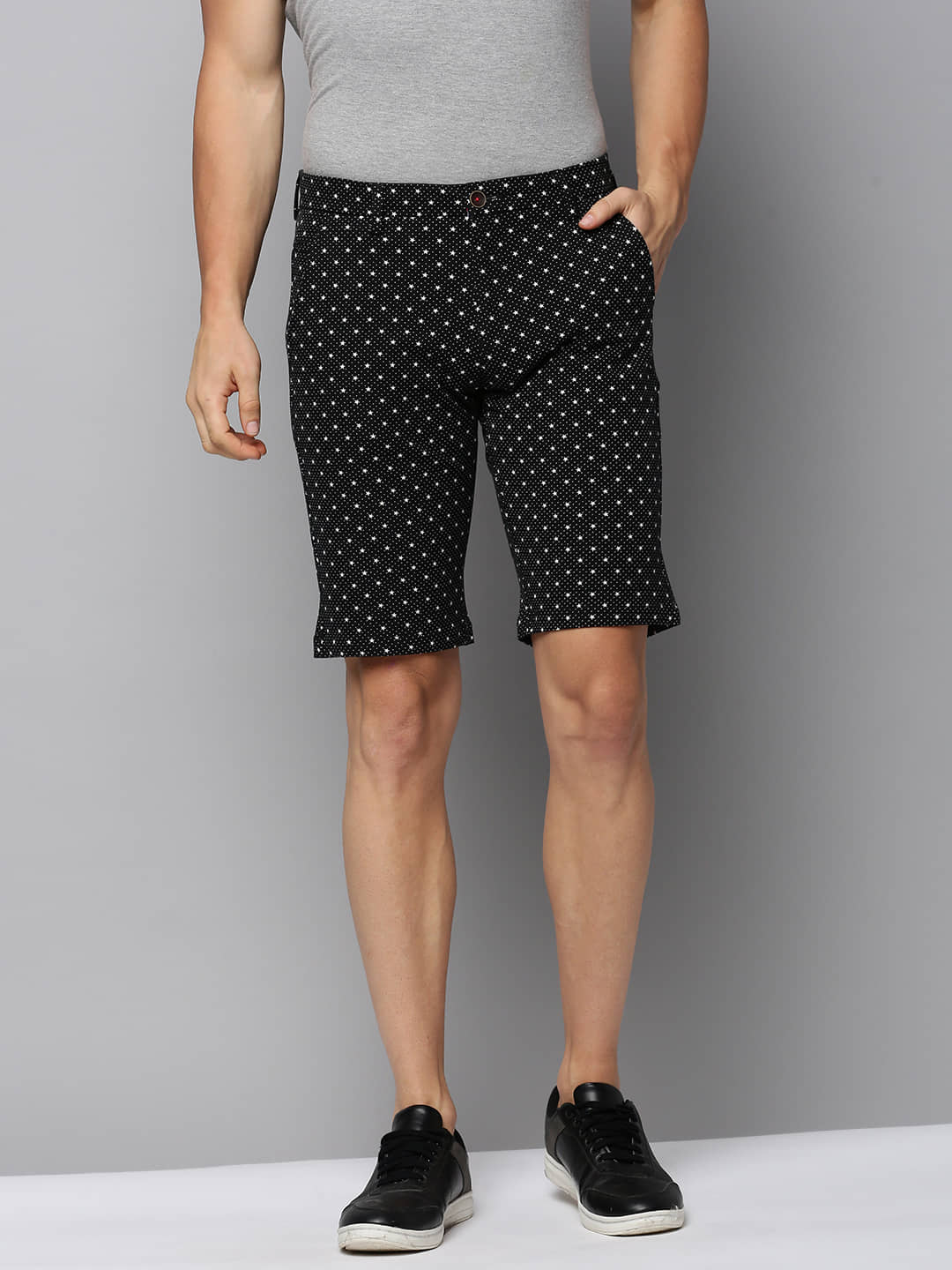 Showoff - Black Cotton Men's Shorts ( Pack of 1 ) - Shorts | Buy online on ZillyBuy