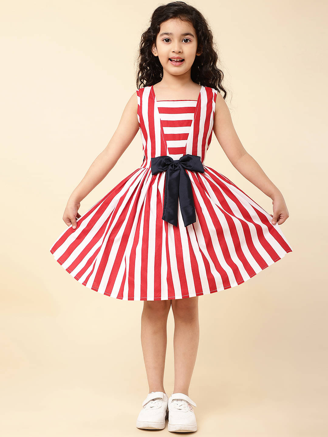     			A.T.U.N. - Red Cotton Girls Frock ( Pack of 1 )