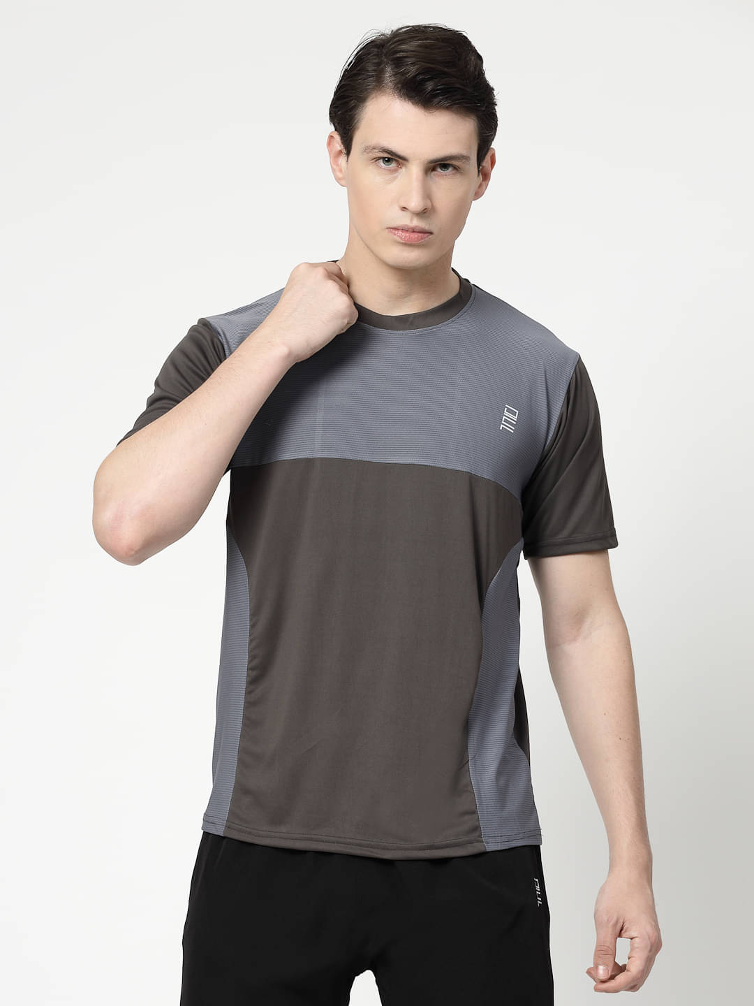     			DAFABFIT Polyester Regular Fit Colorblock Half Sleeves Men's T-Shirt - Navy ( Pack of 1 )