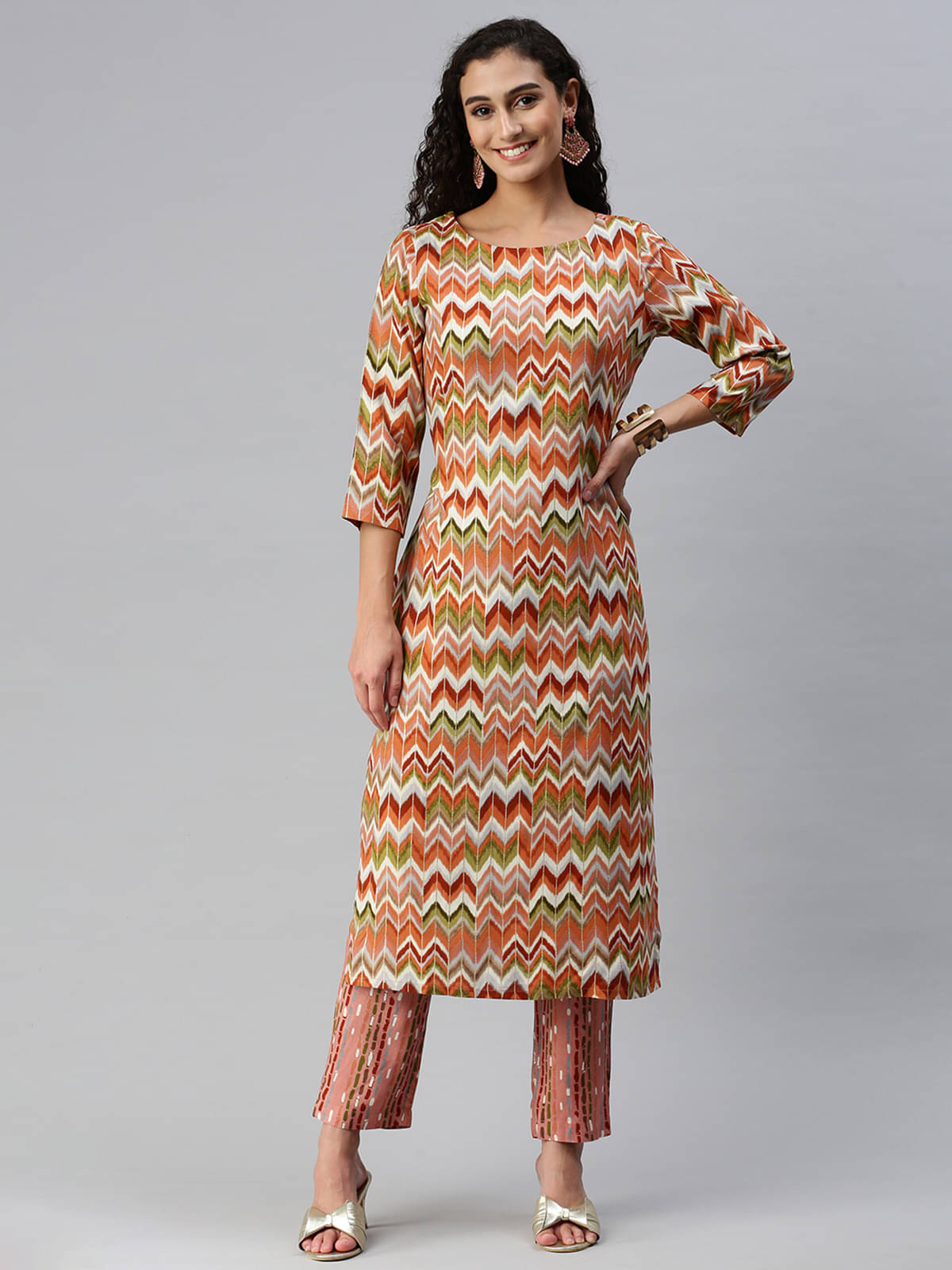     			Hritika Rayon Printed Kurti With Pants Women's Stitched Salwar Suit - Multicolor ( Pack of 1 )