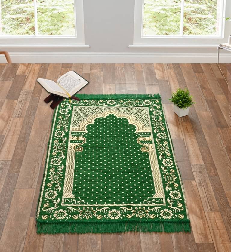 FURNISHING HUT Green Single Regular Velvet Prayer Mat ( 106 X 68 cm ) FURNISHING HUT Green Single Regular Velvet Prayer Mat ( 106 X 68 cm )