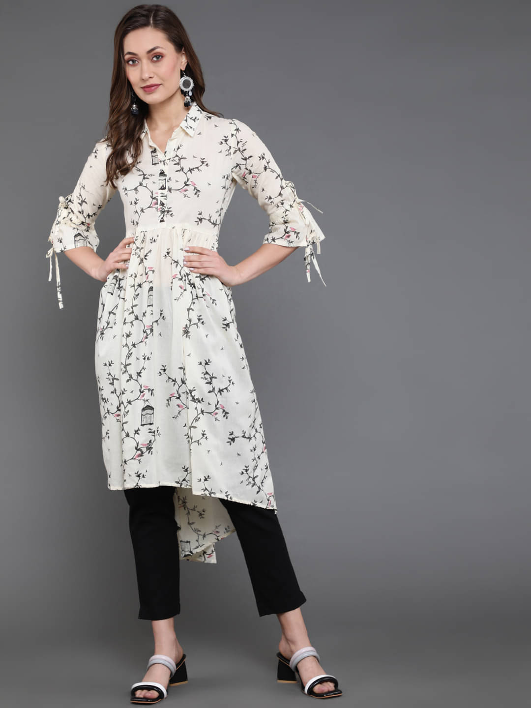     			Antaran Cotton Printed Asymmetrical Women's Kurti - White ( Pack of 1 )