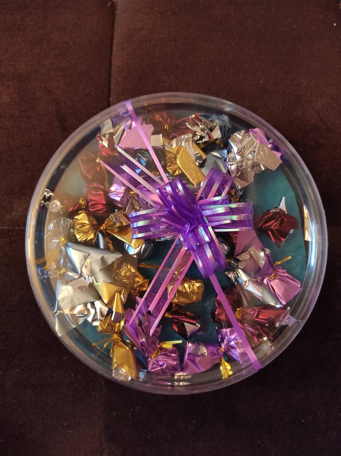 @Chocopops Assorted Homemade Chocolates Round Box Chocolate Covered Nuts 150 g @Chocopops Assorted Homemade Chocolates Round Box Chocolate Covered Nuts 150 g