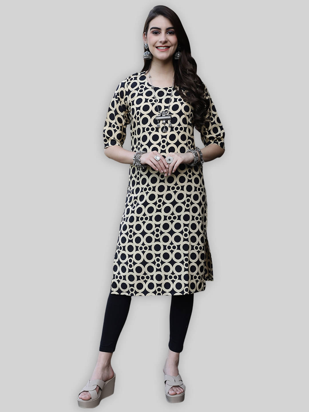 1 Stop Fashion Crepe Printed Straight Women's Kurti - Black ( Pack of 1 ) 1 Stop Fashion Crepe Printed Straight Women's Kurti - Black ( Pack of 1 )