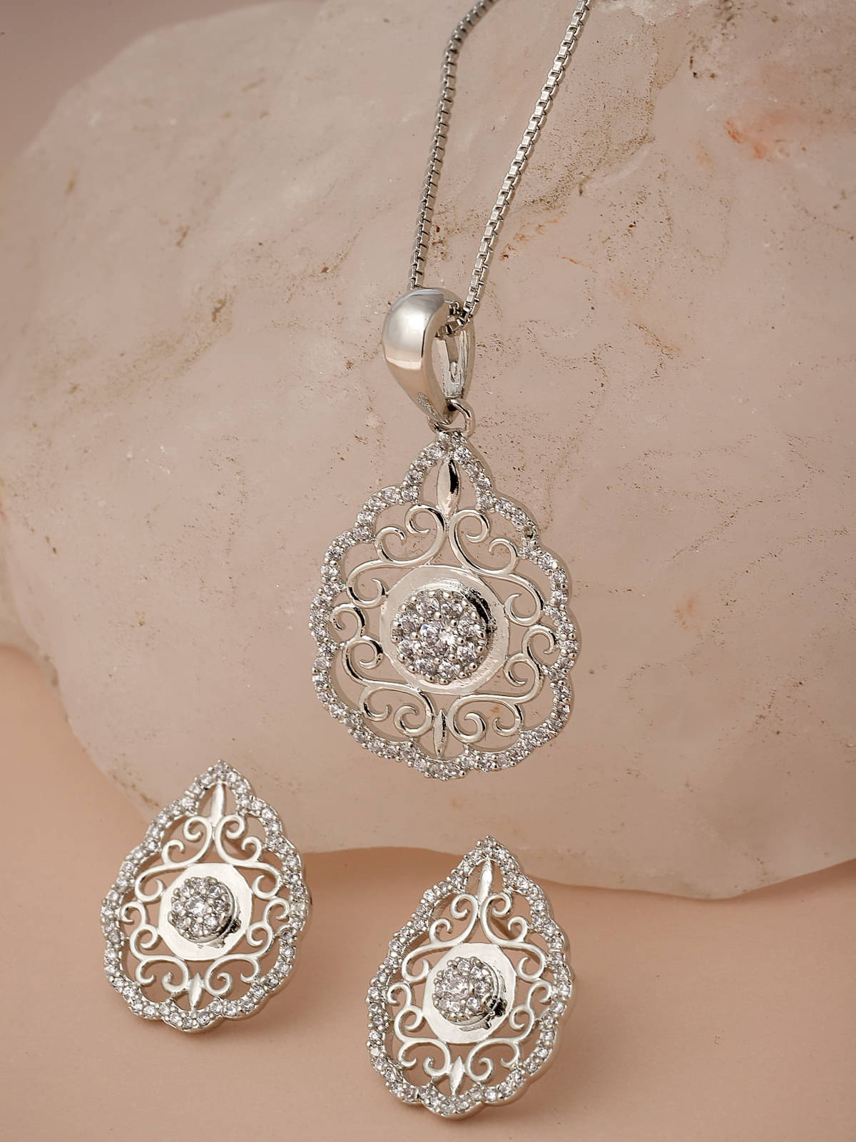    			Pissara by Sukkhi 925 Sterling Silver Sterling Silver Pendant & Sets