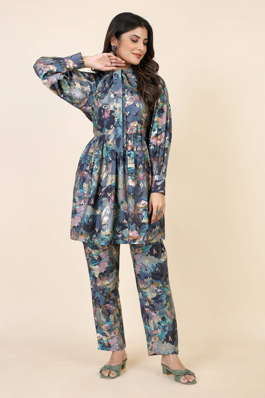 SARRAS Women Printed A-line Kurti With Pants ( Blue )