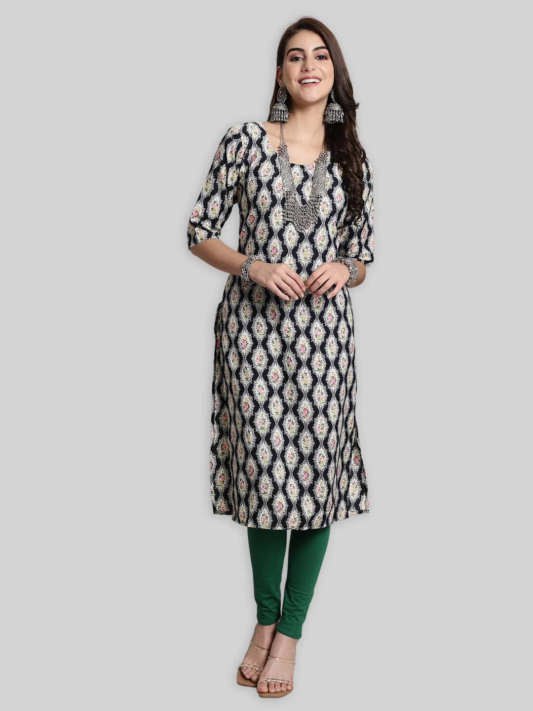 1 Stop Fashion Crepe Printed Straight Women's Kurti - Black ( Pack of 1 )     			1 Stop Fashion Crepe Printed Straight Women's Kurti - Black ( Pack of 1 )