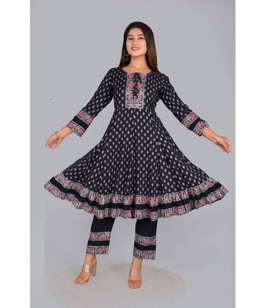 Aurelisa Rayon Printed Kurti With Pants Women's Stitched Salwar Suit - Black ( Pack of 1 ) Aurelisa Rayon Printed Kurti With Pants Women's Stitched Salwar Suit - Black ( Pack of 1 )