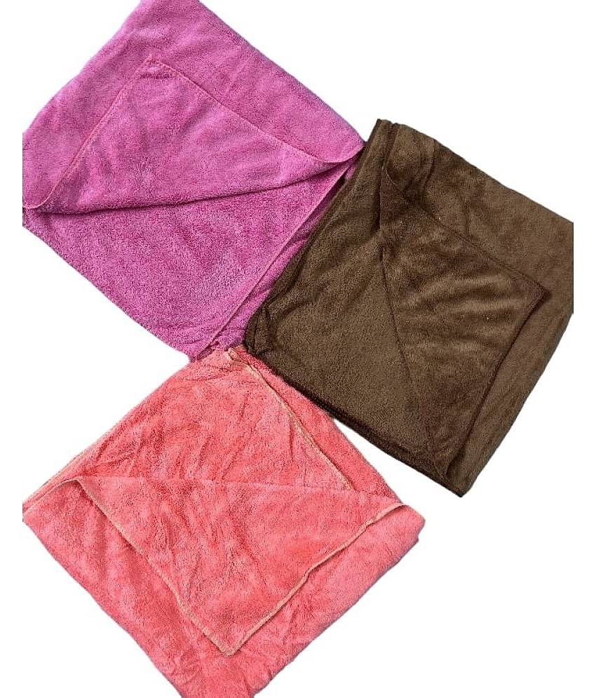 Finesse Decor Pack of 3 Microfibre Below 300 -GSM Bath Towel ( Pink )