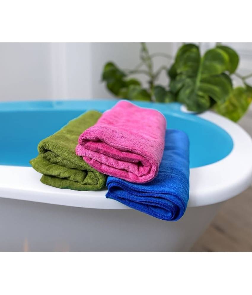 Finesse Decor Pack of 1 Microfibre Below 300 -GSM Bath Towel ( Blue )