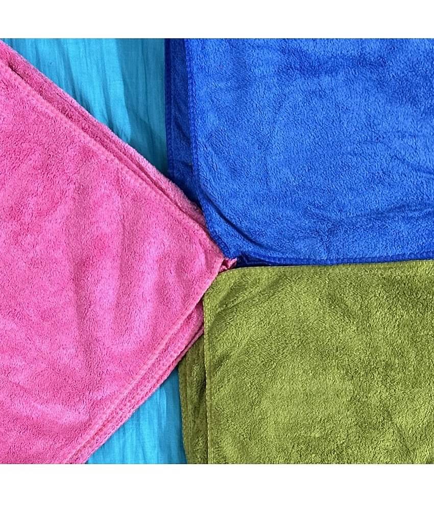 Finesse Decor Pack of 1 Microfibre Below 300 -GSM Bath Towel ( Blue )