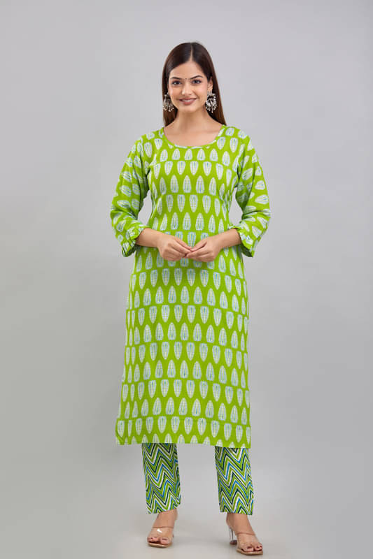     			Kapadia Rayon Printed Kurti With Pants Women's Stitched Salwar Suit - Green ( Pack of 1 )