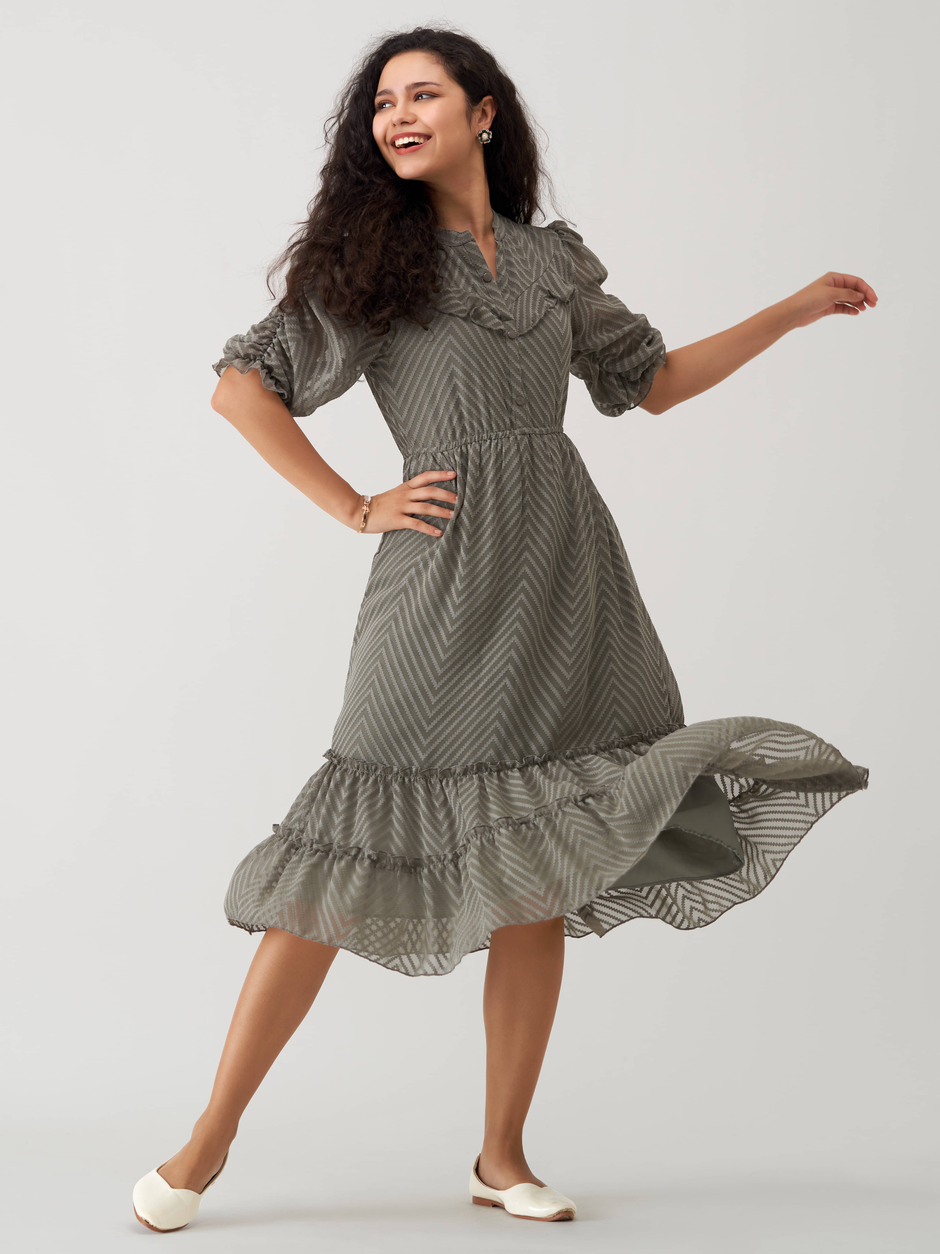 aask Polyester Blend Striped Knee Length Women's Fit & Flare Dress - Silver ( Pack of 1 ) aask Polyester Blend Striped Knee Length Women's Fit & Flare Dress - Silver ( Pack of 1 )