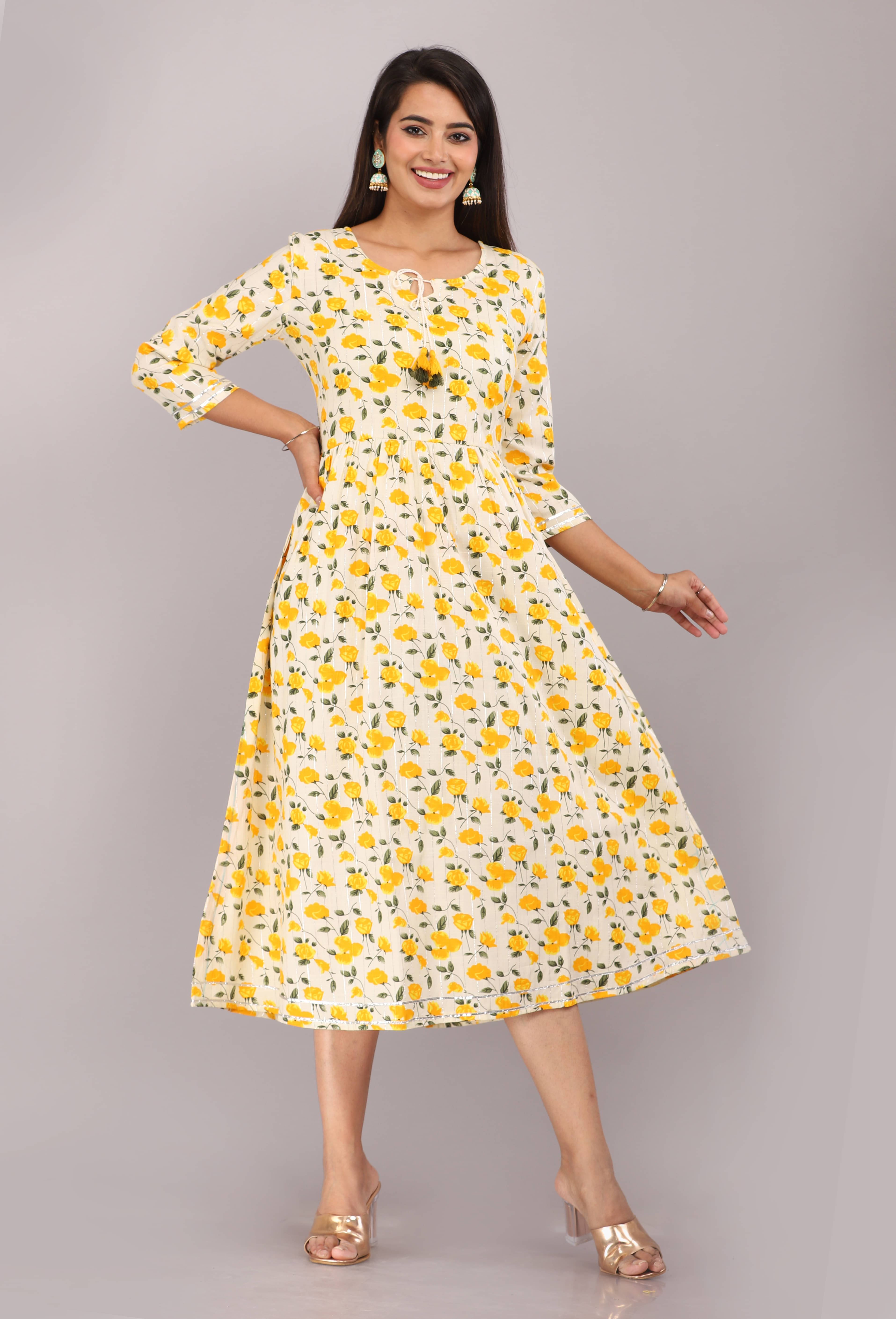     			ravishree Rayon Printed A-line Women's Kurti - Yellow ( Pack of 1 )