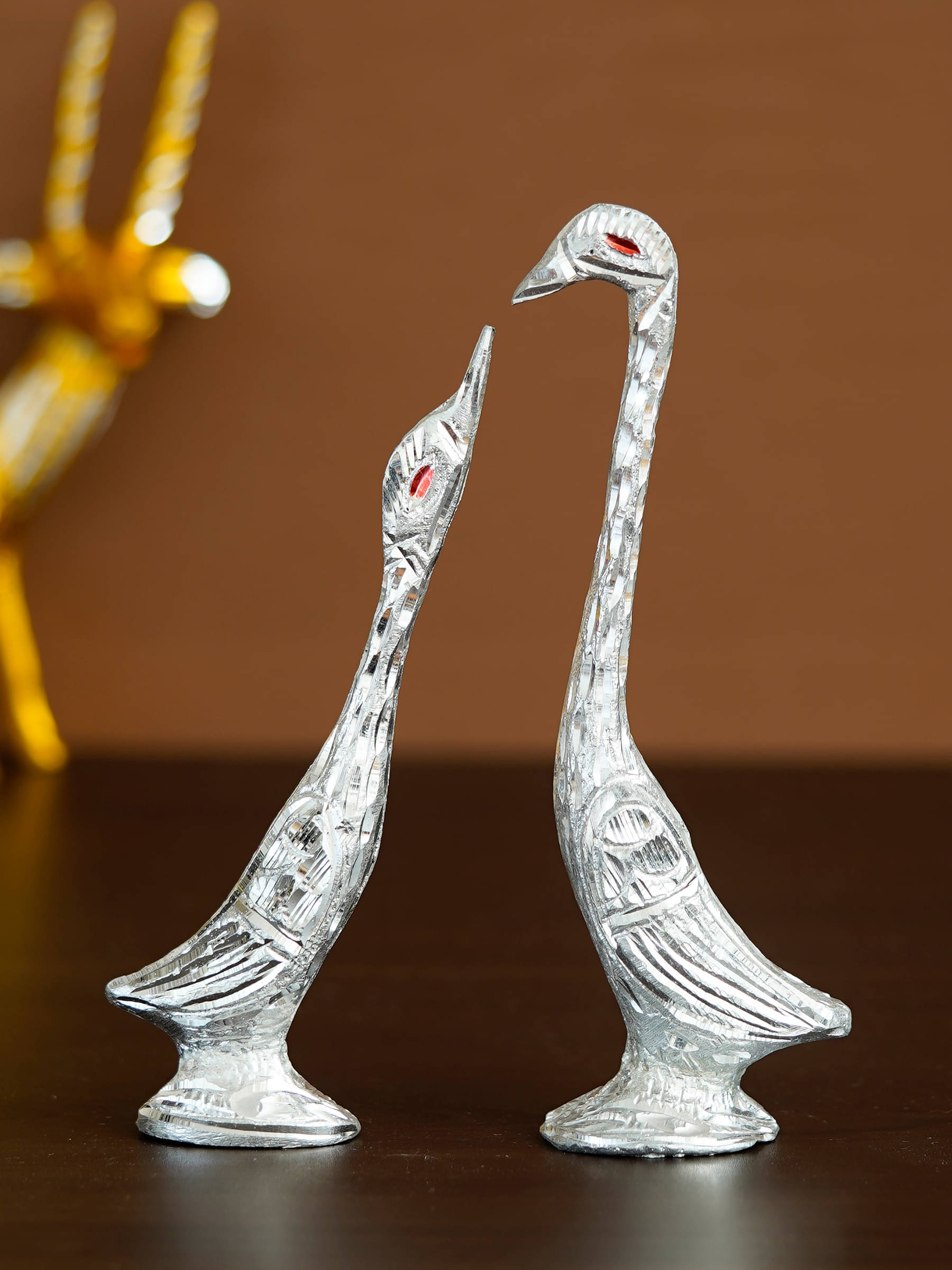 eCraftIndia Silver Kissing Swan Couple Handcrafted Decorative Figurine Showpieces eCraftIndia Silver Kissing Swan Couple Handcrafted Decorative Figurine Showpieces