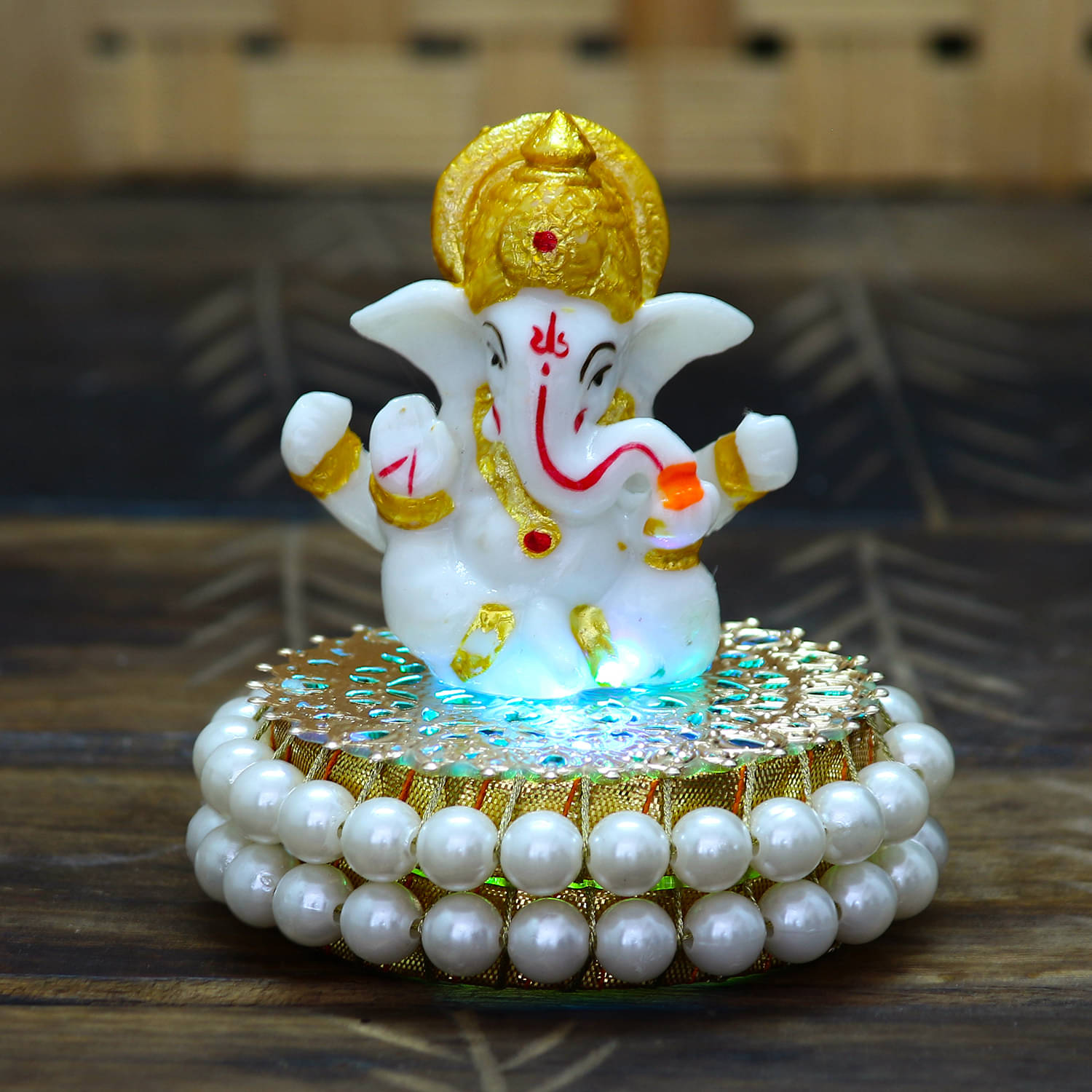eCraftIndia White & God Toned Textured Lord Ganesha Metal Idol Showpiece eCraftIndia White & God Toned Textured Lord Ganesha Metal Idol Showpiece