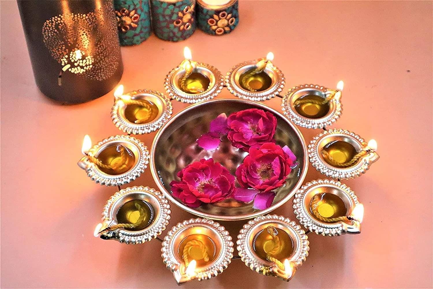     			METAL MESTERY Gold Floor Iron Tea Light Holder - Pack of 1