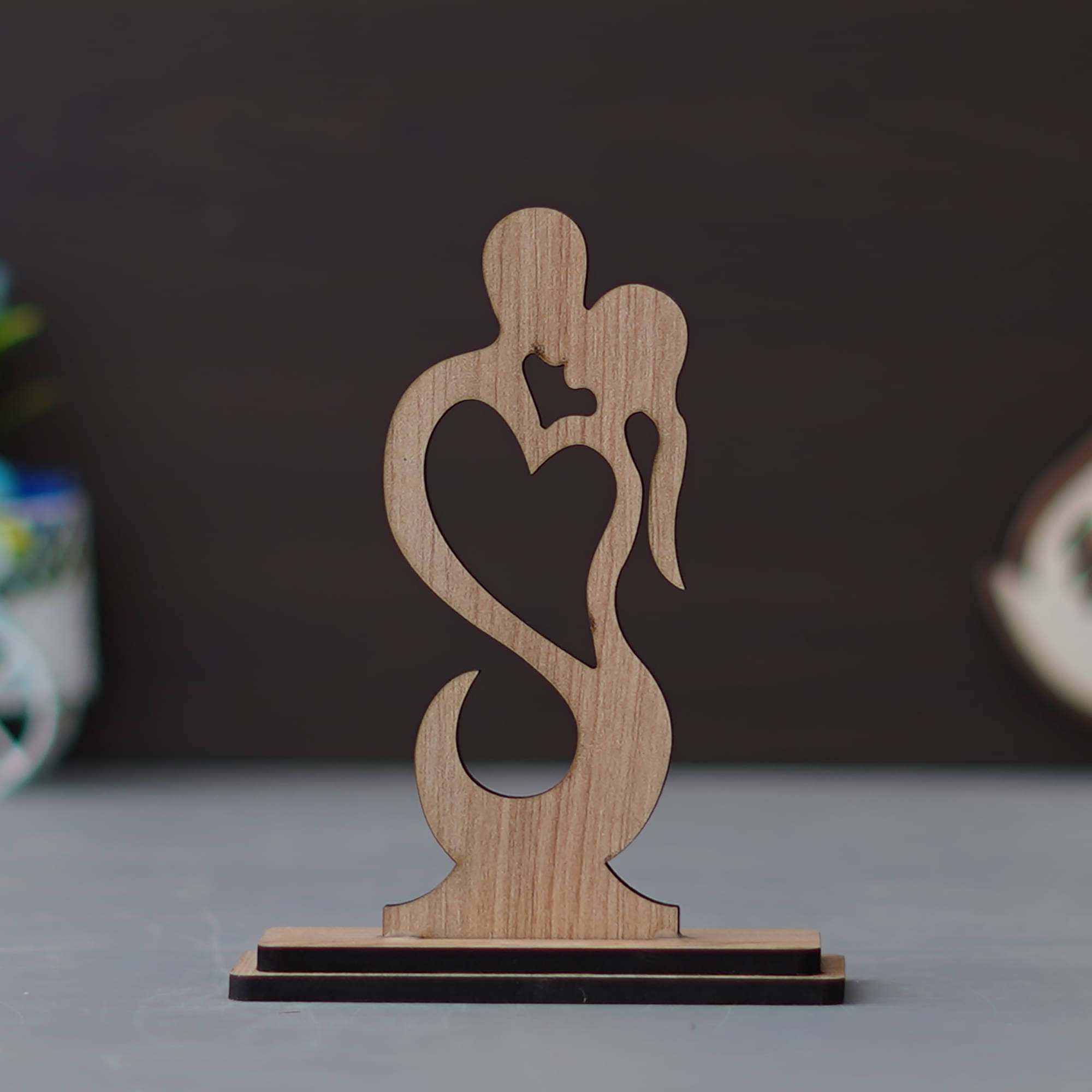 eCraftIndia Brown Wooden Heart Couple Kissing Showpiece With Stand eCraftIndia Brown Wooden Heart Couple Kissing Showpiece With Stand